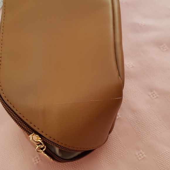 * NEW* Large Make up Case - Picture 10 of 10